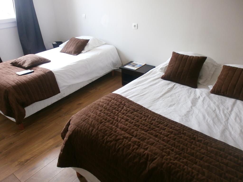 Blue Hotel ラ・セーヌ・シュル・メール エクステリア 写真